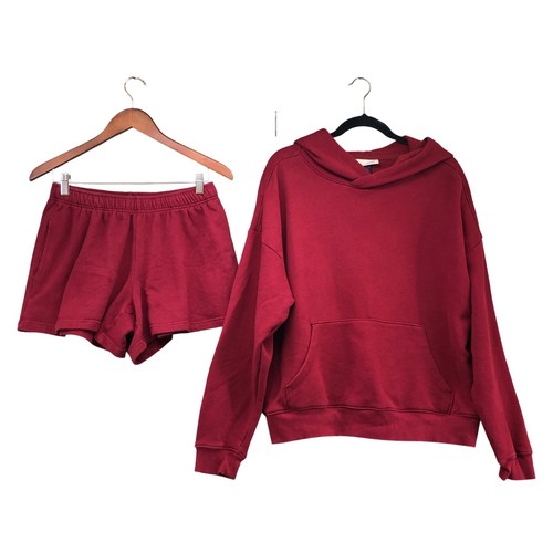 Universal thread hoodie - universal,