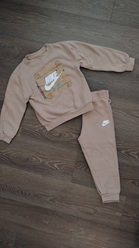 Nike logo youth size small - nike,